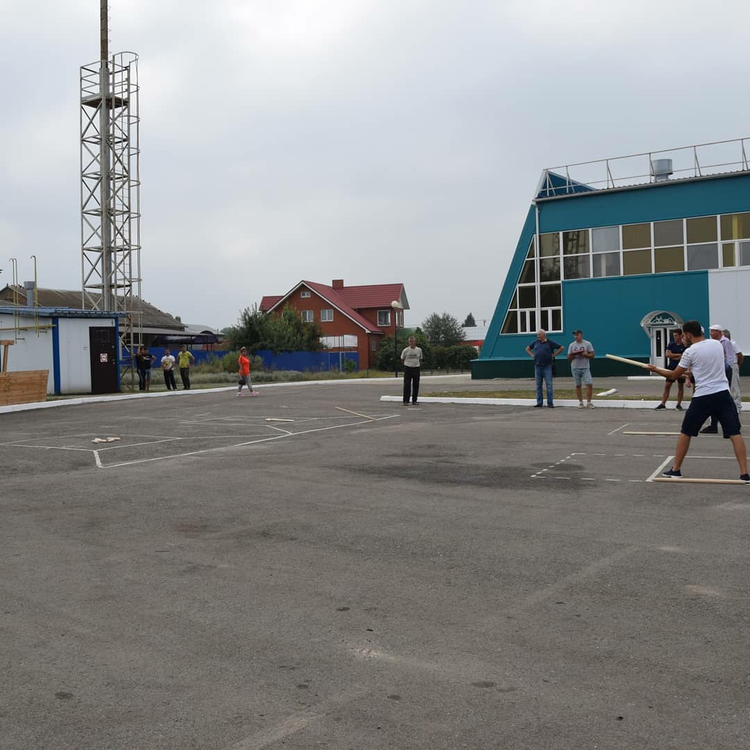 В Красногвардейском районе прошла спартакиада по народной игре «Городки».  Подробная информация. Спорт Белогорья